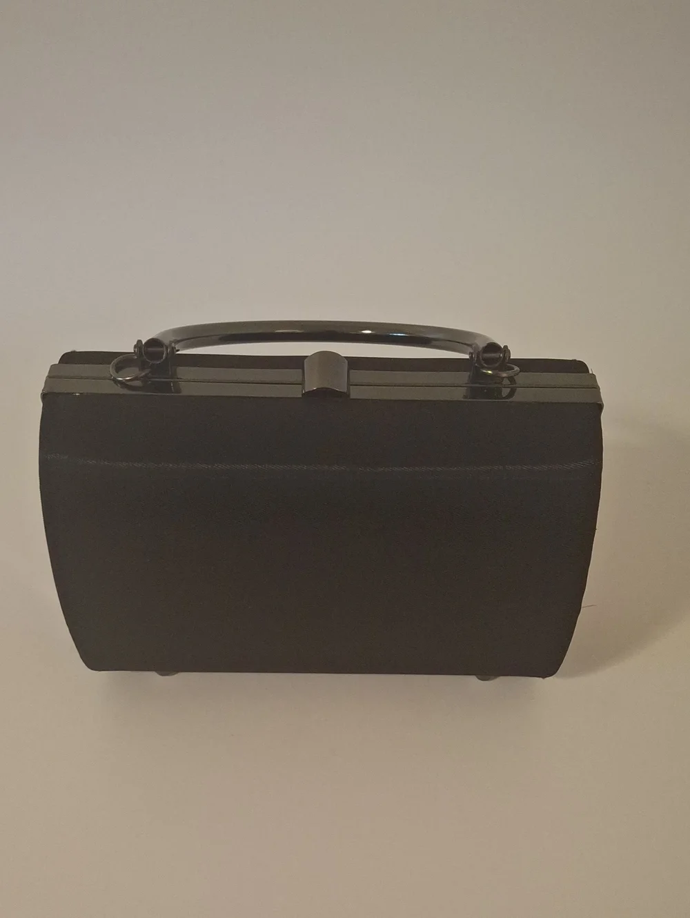 Indeed Classic Black Men's Handbag - Sleek Structured Carry